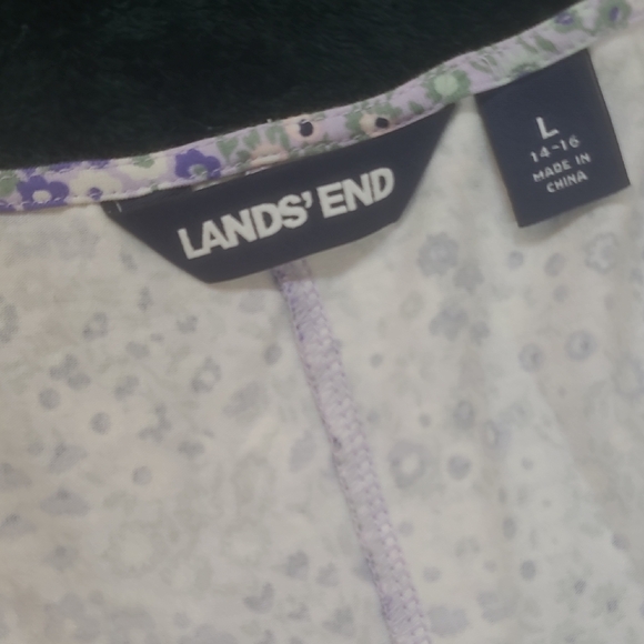 LANDS END purp/white Floral Dress. Short Sleeve NWOT Condition - Picture 6 of 10